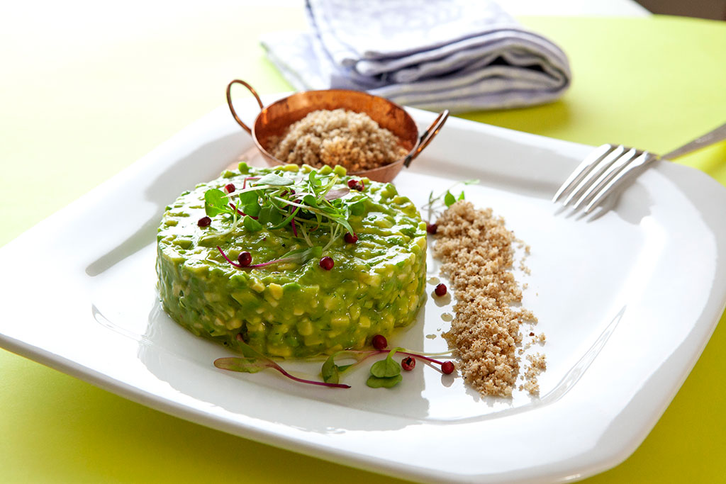 Tartar de abacate orgânico - empório quatro estrelas