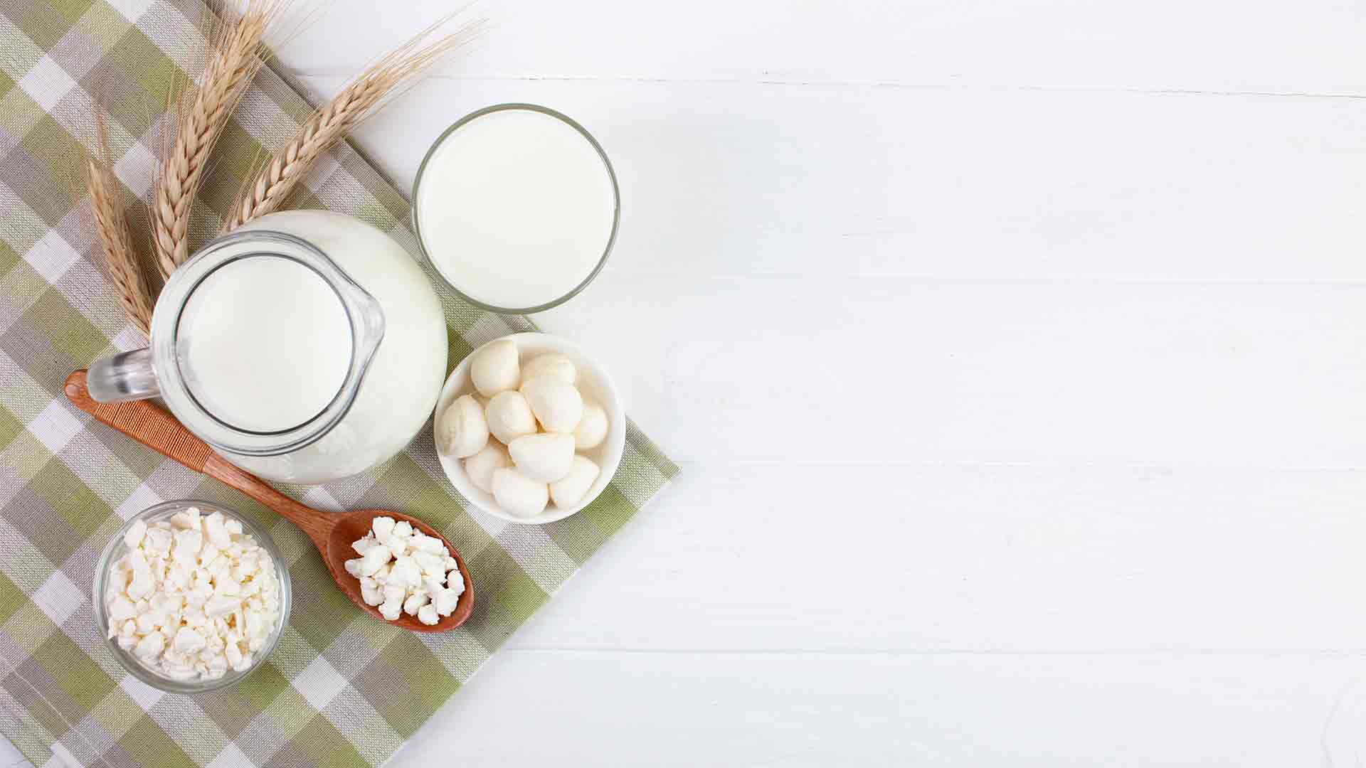 Descubra tudo sobre a alergia à lactose e como identificar seus sintomas. Desvende os segredos por trás da intolerância ao leite no blog Dica Saudável por Empório Quatro Estrelas. Prepare-se para uma jornada de conhecimento sobre sua saúde!