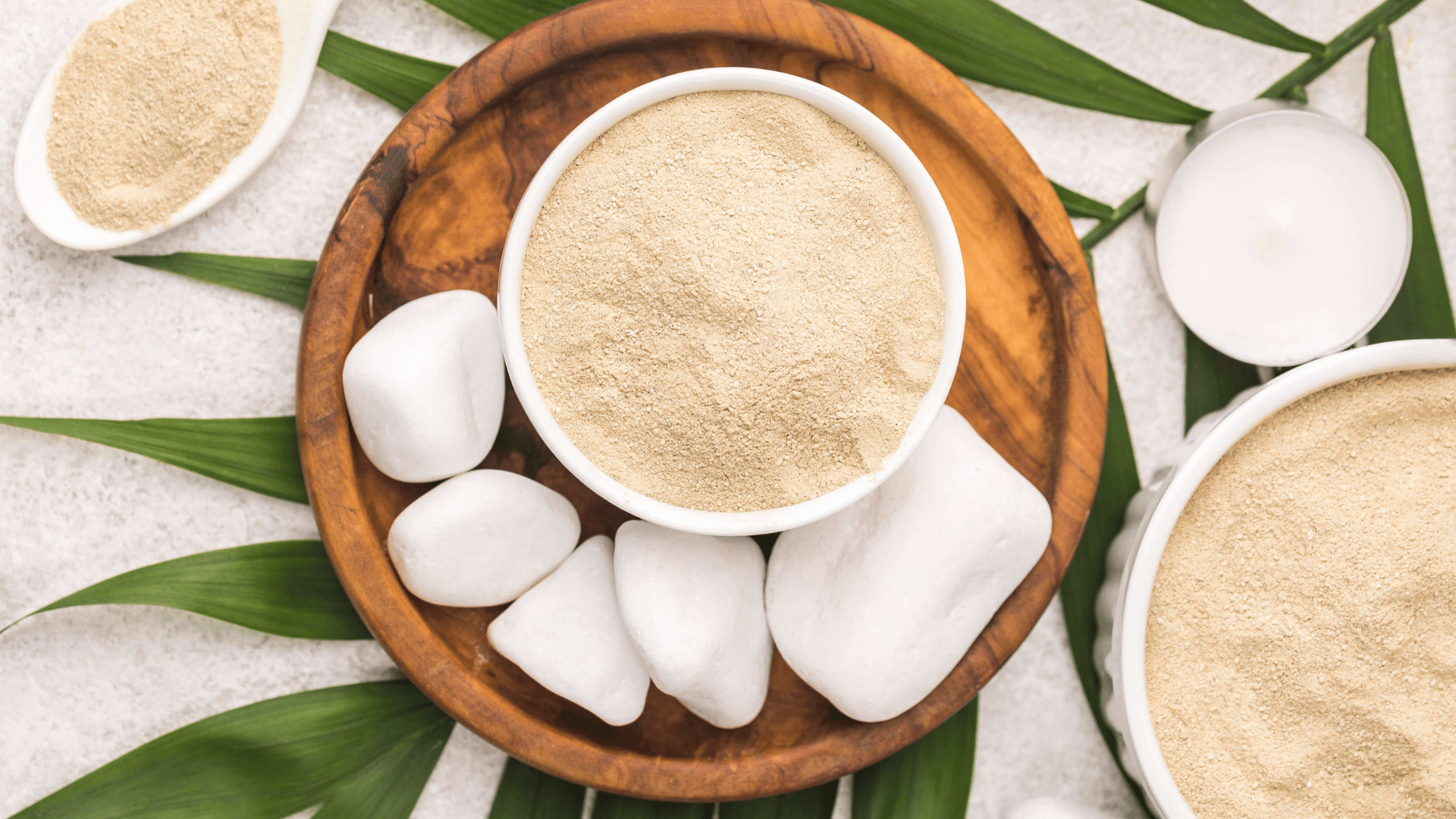 O glucomannan é uma fibra solúvel extraída da raiz do konjac, amplamente utilizada por seus benefícios à saúde intestinal, controle de apetite e apoio ao equilíbrio metabólico.